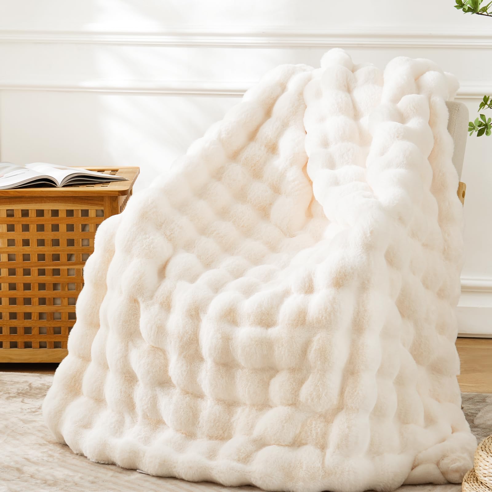 BENVWE Fluffy Faux Fur Throw Blanket for Couch, Soft Plush Thick Cozy Fuzzy Luxury Minky Bubble Blanket for Home Living Room Decor Gift for Women, Navy Blue, 63" x 80", 1100GSM - The Cozy Corner