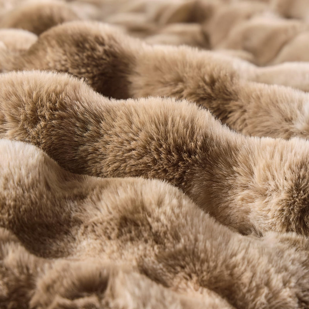 BENVWE Fluffy Faux Fur Throw Blanket for Couch, Soft Plush Thick Cozy Fuzzy Luxury Minky Bubble Blanket for Home Living Room Decor Gift for Women, Navy Blue, 63" x 80", 1100GSM - The Cozy Corner