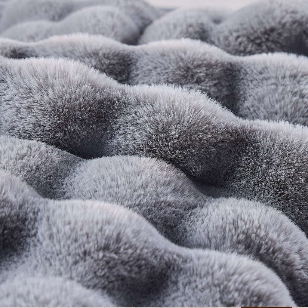 BENVWE Fluffy Faux Fur Throw Blanket for Couch, Soft Plush Thick Cozy Fuzzy Luxury Minky Bubble Blanket for Home Living Room Decor Gift for Women, Navy Blue, 63" x 80", 1100GSM - The Cozy Corner