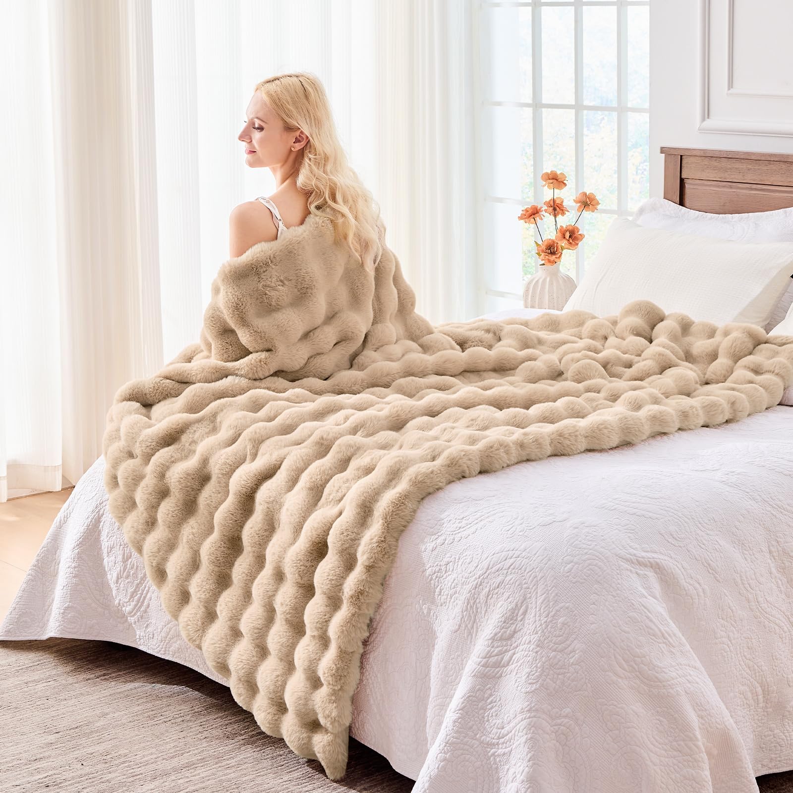 BENVWE Fluffy Faux Fur Throw Blanket for Couch, Soft Plush Thick Cozy Fuzzy Luxury Minky Bubble Blanket for Home Living Room Decor Gift for Women, Navy Blue, 63" x 80", 1100GSM - The Cozy Corner