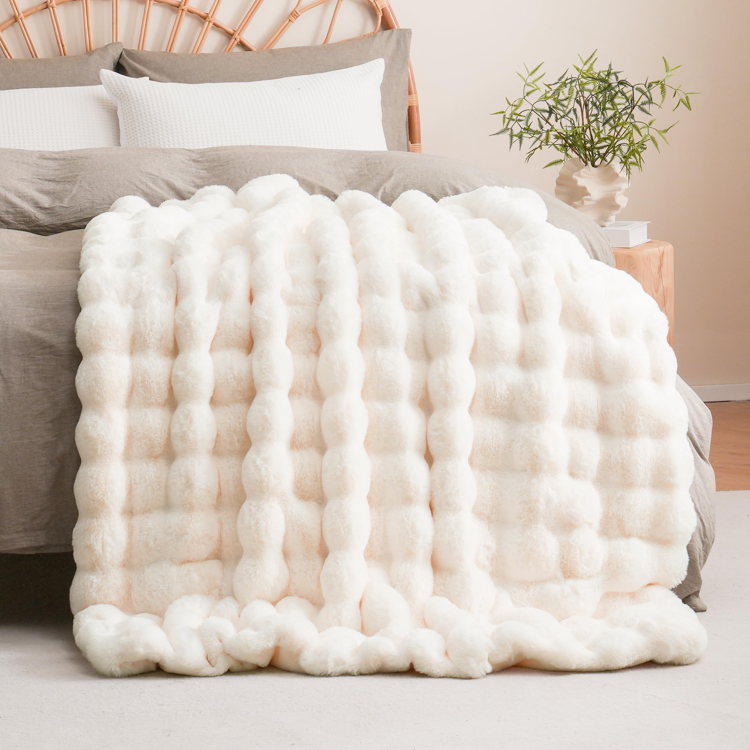 BENVWE Fluffy Faux Fur Throw Blanket for Couch, Soft Plush Thick Cozy Fuzzy Luxury Minky Bubble Blanket for Home Living Room Decor Gift for Women, Navy Blue, 63" x 80", 1100GSM - The Cozy Corner